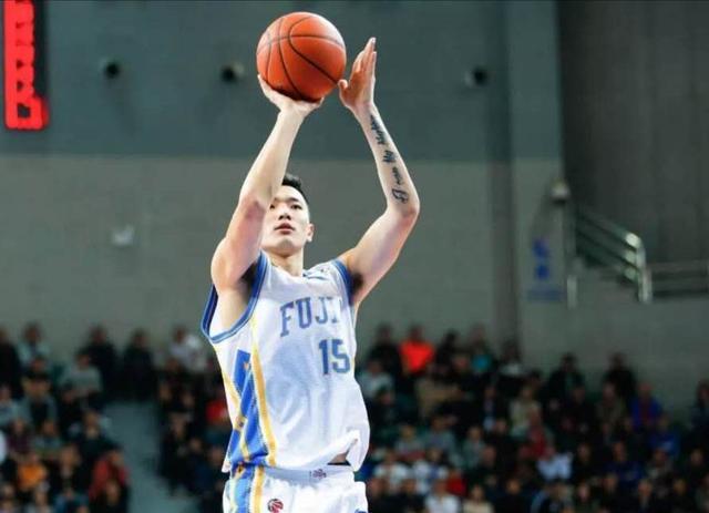 爱游戏娱乐-湖南男篮稳扎稳打，实现逆袭！