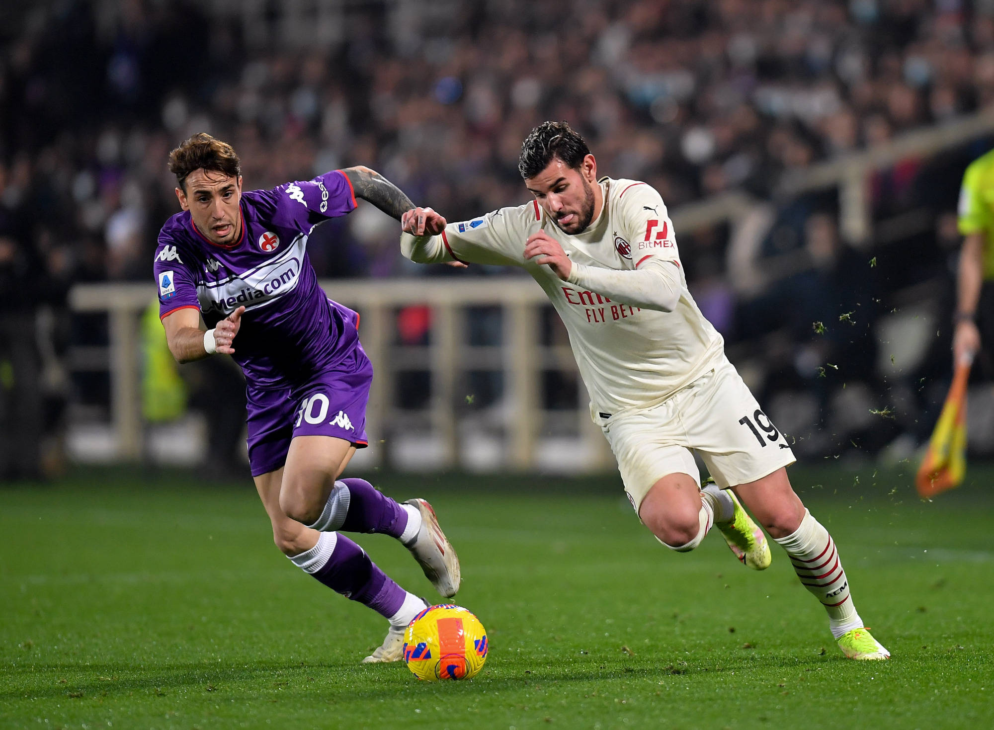 爱游戏娱乐-萨索洛主场逼平佛罗伦萨，保持中游的简单介绍