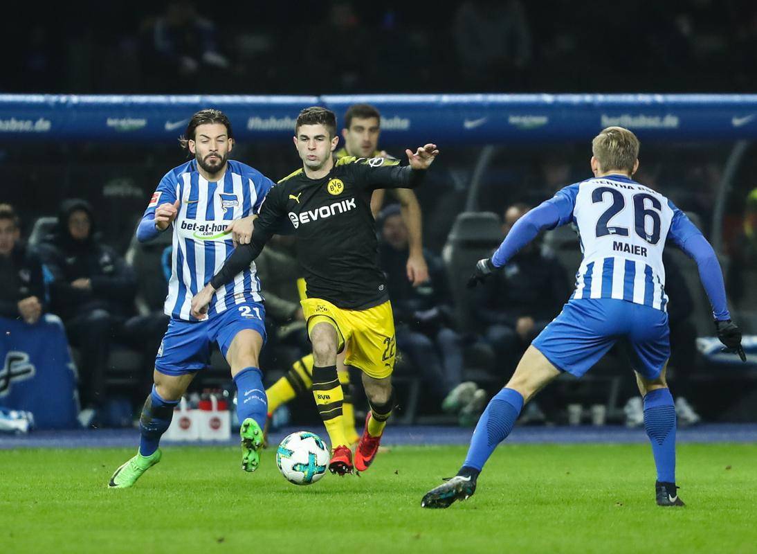 爱游戏官方-柏林赫塔队客场失利，需重整行装