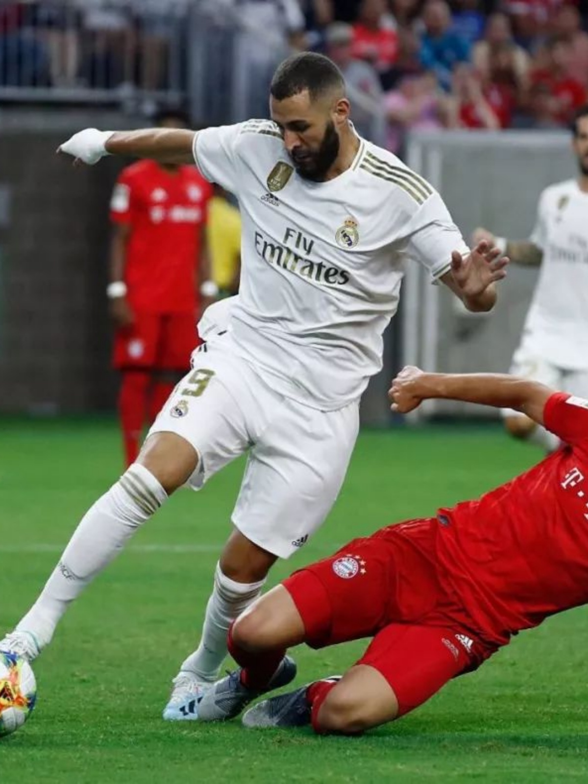 皇马横扫多特,晋级欧冠半决赛 皇马横扫多特,晋级欧冠半决赛