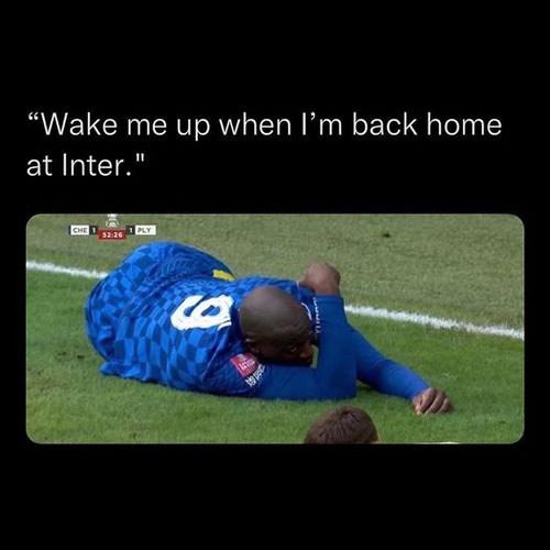 关于AC米兰主场遭遇伦敦蓝军的挑战的信息